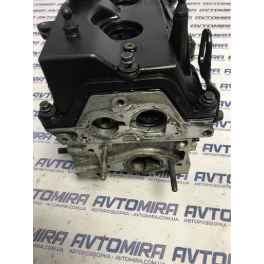 Головка цилиндра комплектная с крышкой Opel Zafira B 1.7 CDTI 2005-2011 98095697